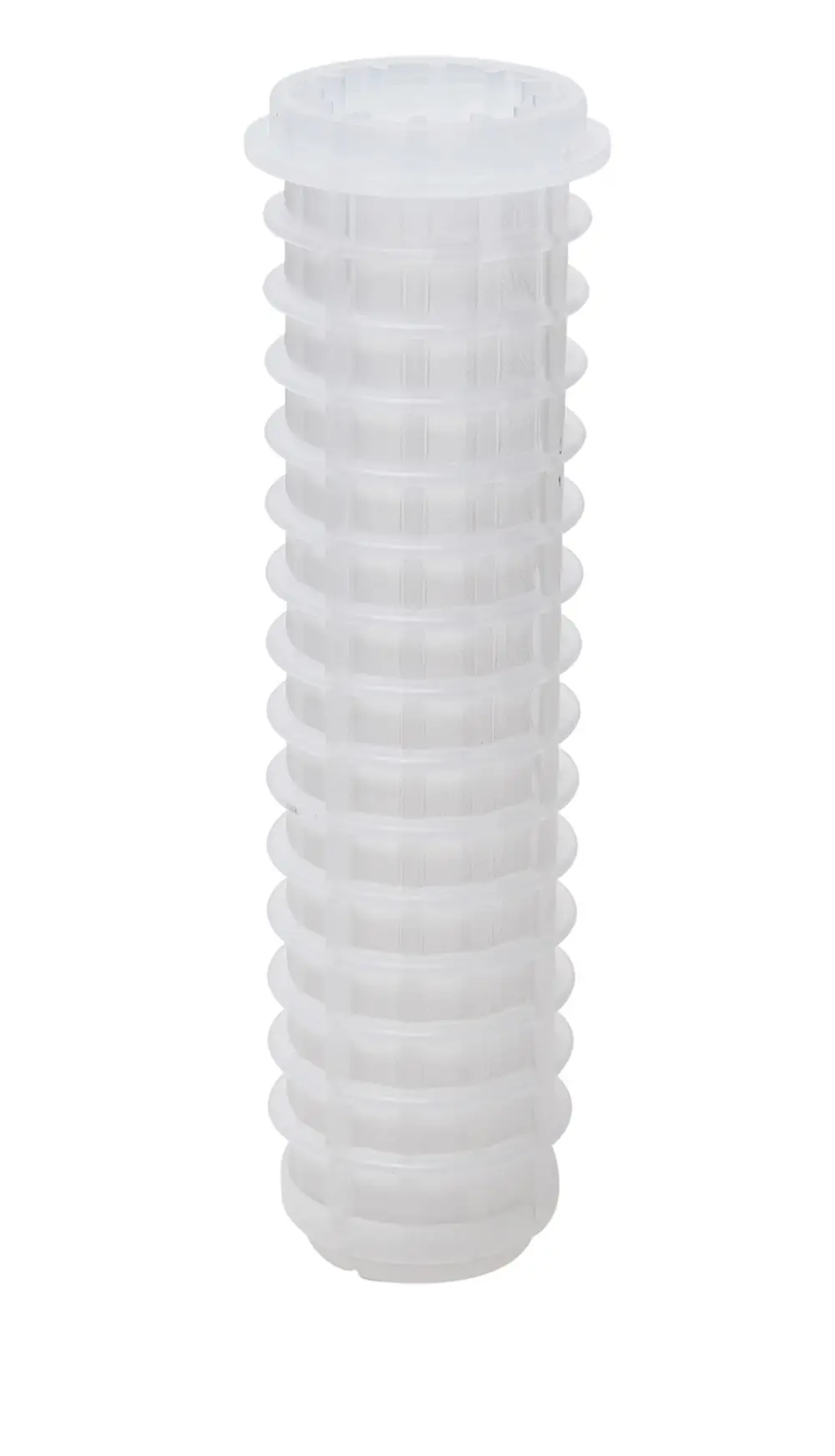 Transparente Filterpatrone mit rippierter Struktur, gefertigt von BWT. Sie hat eine zylindrische Form und wird zur Wasserfiltration verwendet.